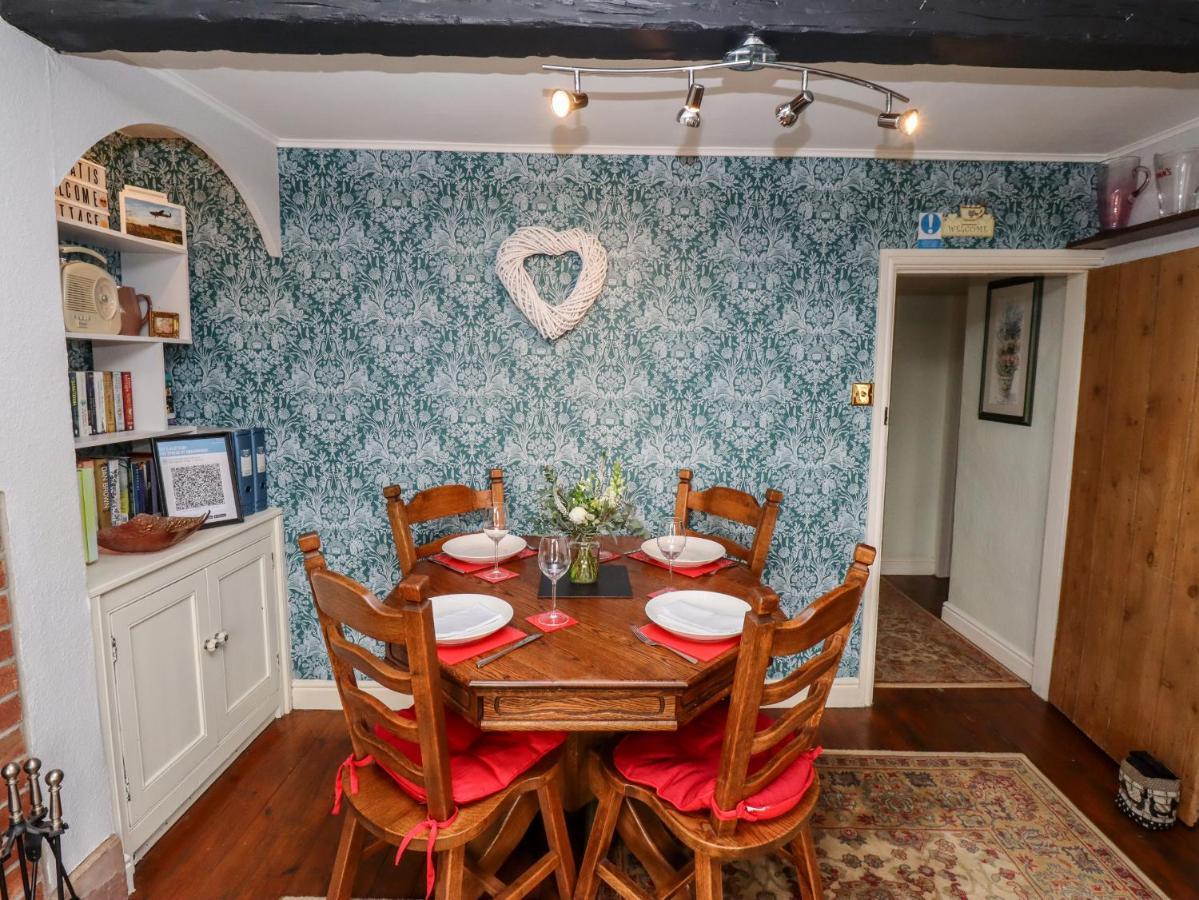 Clematis Cottage มาร์เก็ตเรเซน ภายนอก รูปภาพ